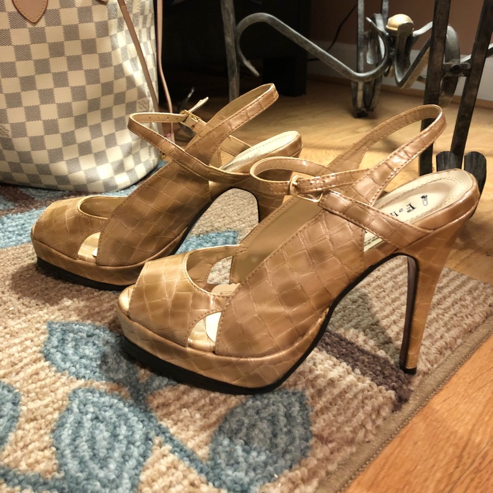 Fahrenheit Heels